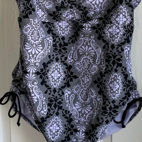 Athleta One Piece Swimsuit Size XL Damask Print Gray Black Lavender - Picture 2 of 10
